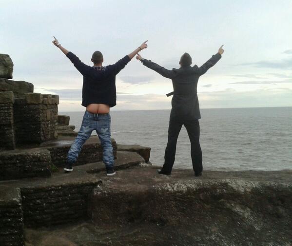 birchall506's tweet photo. Haha #legendary #happymoments http://t.co/kLR7CtUewm