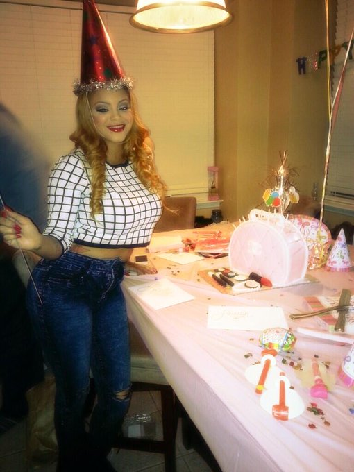 Had a good 25th bday #channel3dbdaycake http://t.co/9qeJMjK9oK<a href="/tag/channel3dbdaycake"class="tags">#channel3dbdaycake</a>