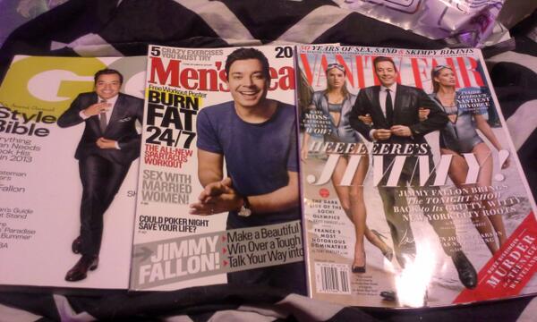 LauraLee122982's tweet image. Whichever do I bring for jimmy to sign #falpalproblems