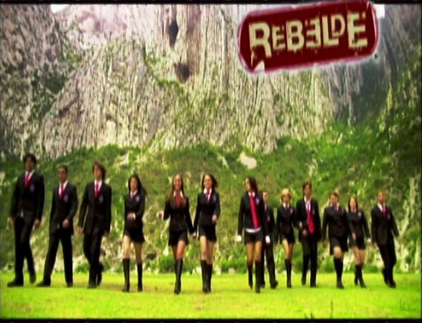 SBTNovelas1's tweet photo. Já, já, tem a Novela da Banda mais premiada do Mundo! Sabe qual é? #Rebelde132! http://t.co/EDCZgurYnh