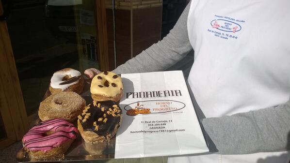 Sally_RideMusic's tweet photo. ¡SORTEO! Conoces los CRONUTS? Gana 1 caja: ReTweet y síguenos, mañana a las 10:00 habrá sorpresa en paseillos! ;) http://t.co/VUg60zXjgj