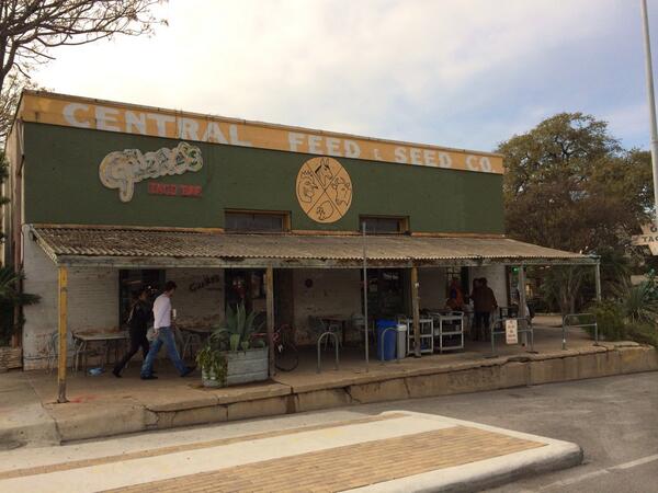 gregminter2's tweet photo. @nirushika hope the tacos are as good as they are here! http://t.co/GEa2qeYYr4