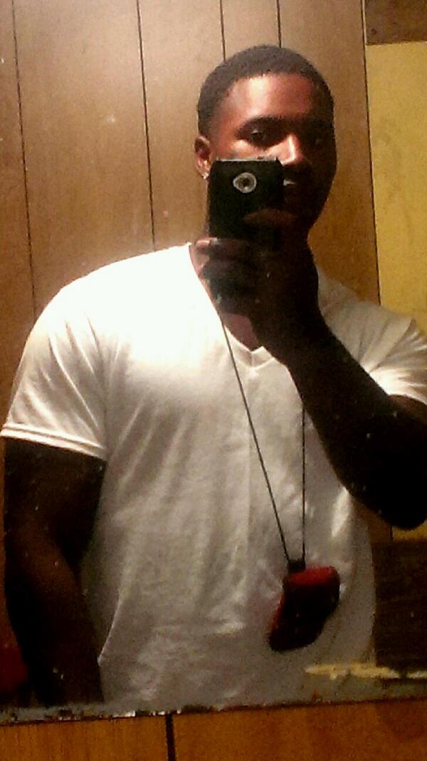 QSimps's tweet image. 100% muscle