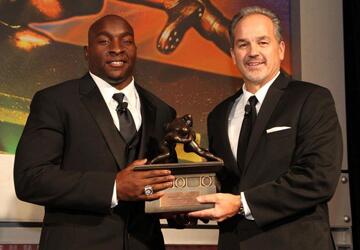 Colts's tweet photo. On Saturday, @RobertMathis98 took home another award for his 2013 season.

What was the award? http://t.co/yQ5k7m9NEo http://t.co/g6V9onomsZ