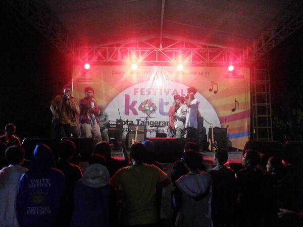 tng_bxcom's tweet photo. Ini suasana BEATBOX BATTLE GROUP #KOTAK DAY 1 @tng_bxcom @Kota_Tangerang http://t.co/wt8cpknftq