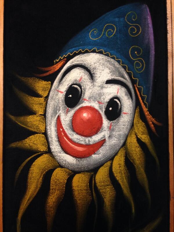 MadisonAngell's tweet photo. Exactly what I want to find in my room...at night  #creepy http://t.co/QXPXumlgtj