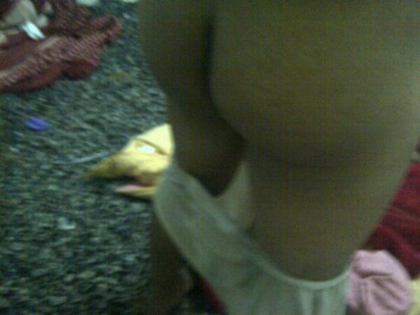 soiios11's tweet photo. ريحت نفسسسي ونزلت البنطلون كله موب كذا أحسن ☺♥ http://t.co/va9VQ3dgnT