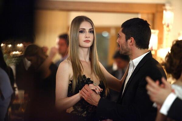 Irmak'ın hayatındaki müthiş değişim.
Merhamet bu akşam 22:00'de Kanal D'de #merhamet