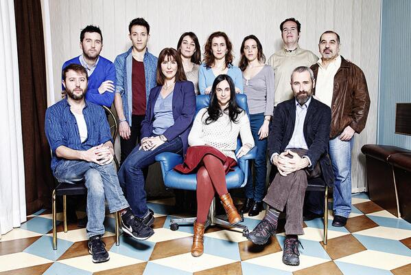 Fantástica foto de <a href="/MistaStudio/">MISTA</a> del equipo de Carne Viva. A partir del 9 de mayo en la <a href="/PENSIONdePULGAS/">LaPENSIONdelasPULGAS</a>.