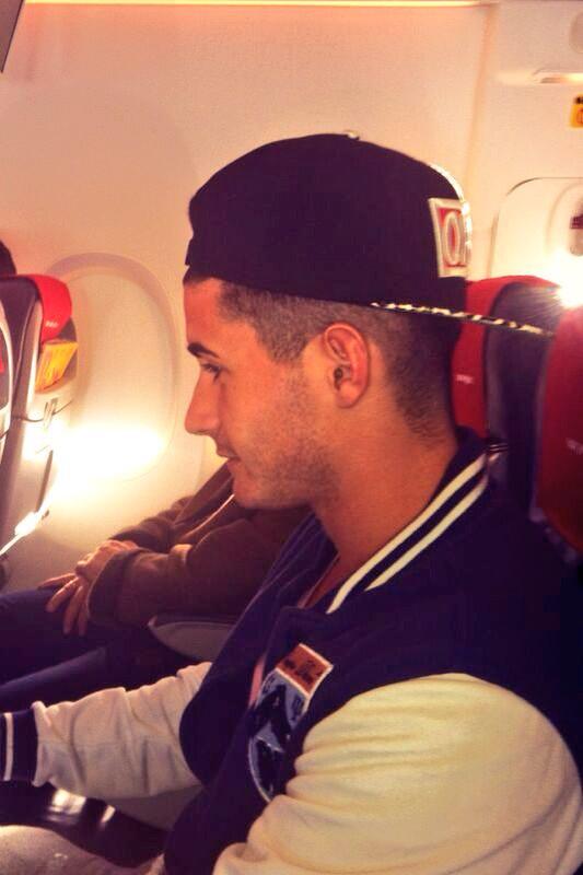 Carlos_mlg_'s tweet photo. Mi socio preparao pa lo q venga!!onde hay q ir??jajaja @Manolo_mp http://t.co/LKRj3Aifs8