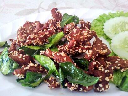 Deep fried sun dried pork with kaffir lime leaves - moo daet diaw thawt