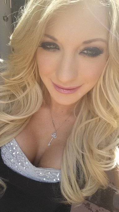 Photo: on my way to set http://t.co/whLC45YeN2<a href="/tag/tittytuesday"class="tags"><span>#tittytuesday</span></a>