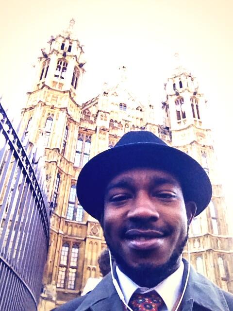 freeformers's tweet image. It&apos;s a beautiful morning! Parliamentary selfie! #webforeveryone #selfie