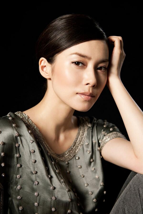 画像 中谷美紀の直筆がすごい 結婚報告に 達筆すぎ と話題 2ショット披露に反響 こぐまんウィキ