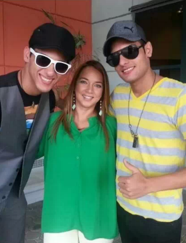 cachimboytony's tweet photo. Saludos @AdamariLopez  desde Puerto Rico Buen dia! http://t.co/PeMFmYYZbx