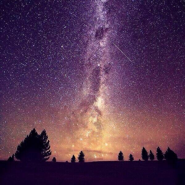 Tabippo 世界で1番綺麗な夜空 ニュージーランドのテカポ湖から見る星空です 自分が想ってる以上に 夜空 って綺麗なものなのかもしれません Http T Co Acget5reok