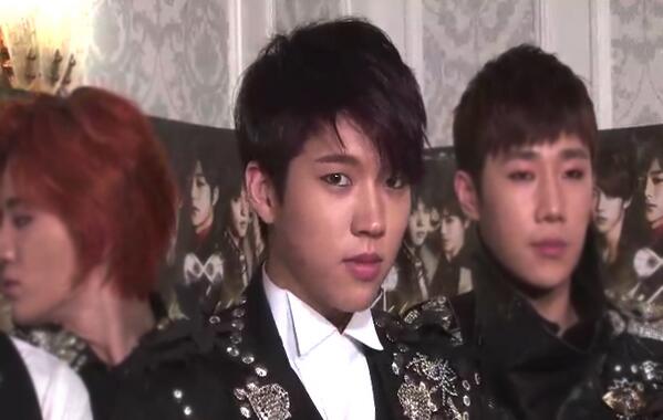 케이스타뉴스와 함께한 인피니트! 카메라 눈 마주친 우현이의 모습~ 맛보기 공개!!
오늘밤 11시 본.방.사.수~~~ #인피니트 #남우현