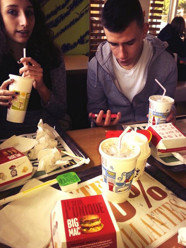 Aaxxou's tweet photo. Mc do posey avec les coupains. @sib_gazo, @Mehdoou_ http://t.co/iWJKyJIxEG