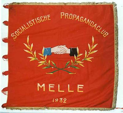 Amsab-ISG (@amsabisg) on Twitter photo Een vlag uit de collectie als bruikleen voor een begrafenis. Jawel: #socialist tot in de kist. bit.ly/1f6EKg1 Een vlag uit de collectie als bruikleen voor een begrafenis. Jawel: #socialist tot in de kist. bit.ly/1f6EKg1