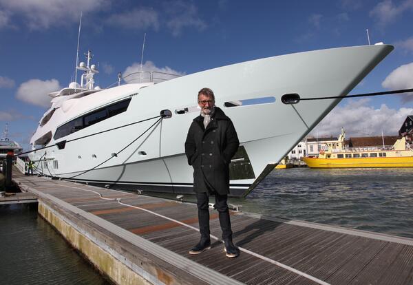 Sunseeker_Intl's tweet image. Formula 1 mogul Eddie Jordan inspected the impressive new 155 Yacht for the first time since its launch last week.