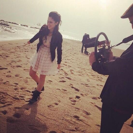 LComelloChile's tweet photo. ¡Lodocica en la grabación de su videoclip! (2) Cc @lodocomello http://t.co/0eupPUivSw