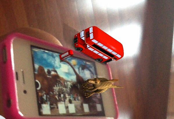 SayitwithGraphs's tweet image. #augmented reality. A dinosaur talking and moving