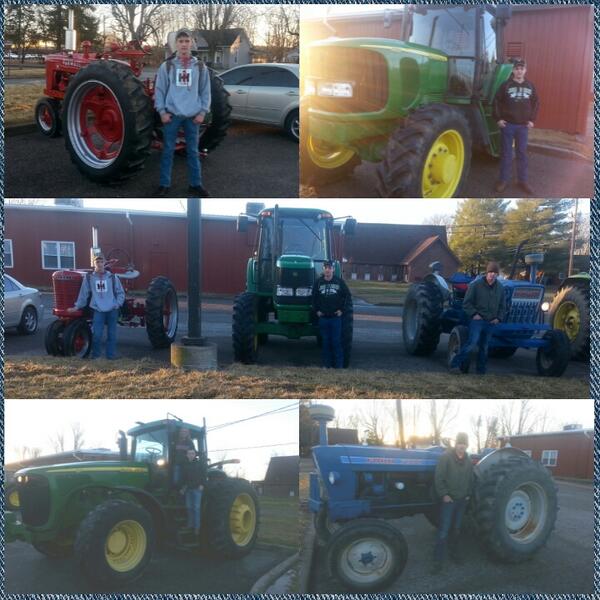 gatorfan911's tweet photo. Tractor Day at New Washington High School! #GCCS #FarmProud http://t.co/Kgu7Vgi6uU