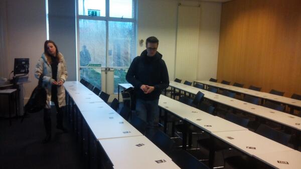 GeorgiDim's tweet photo. Preparing lecture theatres and seminar rooms before classes! @RMilenkovich @Ellisjcrosby @BigChoice_Reps #kremeshake http://t.co/NK0VdjPKiy
