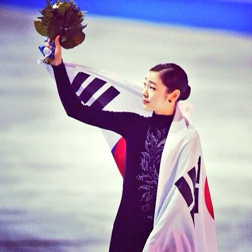 pong_lol's tweet photo. #QueenYuna 👑🇰🇷최고👍 http://t.co/jobGPBzzoe