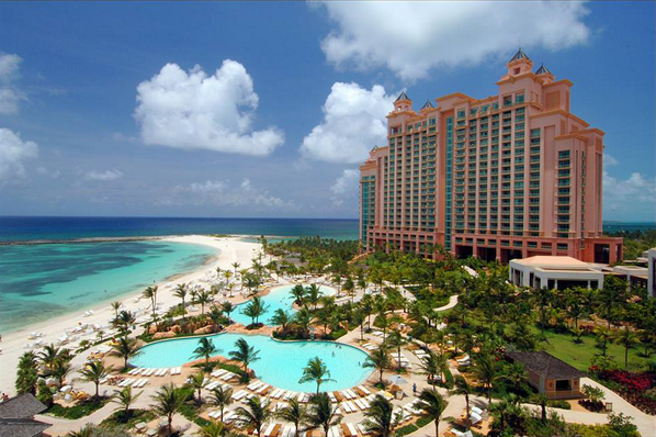 TheCoveAtlantis's tweet image. When you can’t decide which suite to stay in. Ez.com/CoveSuites #VacationProblems