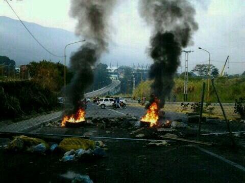A esta hora Protesta en #TACHIRA ."  @FBN_UCV