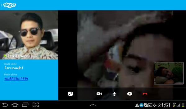 feri_nando's tweet photo. Hahha..ampreet amu yangRt@etueti: Skype-an sm andika kgnband,hahahahah @feri_nando http://t.co/EHyp3E46oI"