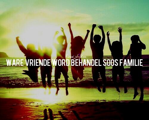 LeysensG's tweet photo. "@Kaalvoet_Afr: #Vriende #kaalvoetkinders http://t.co/QFYwI47Zom" @diane7101994