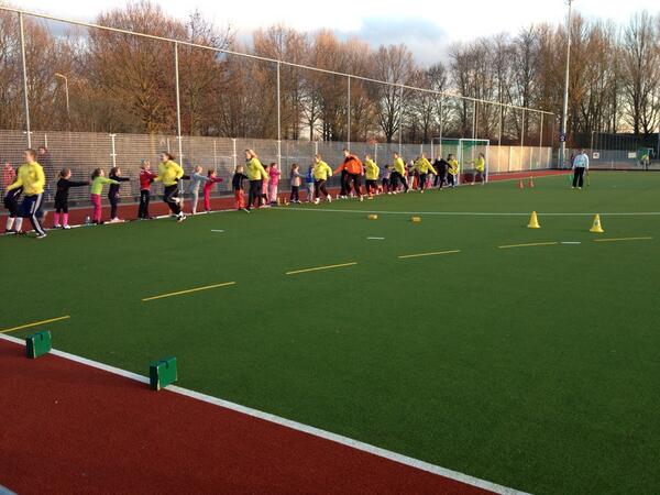 De Hokkieschool is weer begonnen met <a href="/SportsMeets/">Boukje Smeets</a> <a href="/HCMhockey/">HCM Arnhem</a>