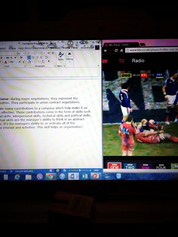 AlexandraK_'s tweet image. Multi-tasking at it&apos;s best #managementwork #WALvFRA #6nations