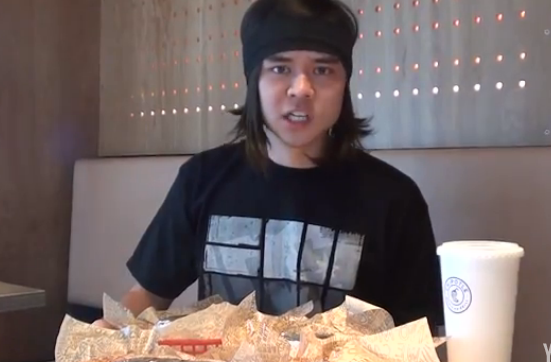 nightlife_miami's tweet image. Guy eats 4 Chipotle Burritos in 3 minutes! How hungry are you today for lunch? #MustCheckOut goo.gl/Pkqnvz