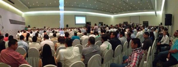 gobiernocolima's tweet photo. Monica Aspe de @SCT_mx presenta portal http://t.co/8MjyKOaOEl #ColimaConectado @gruizesp http://t.co/FtSxjd71LO