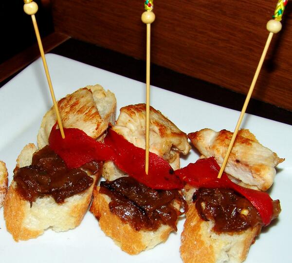 HotelPinxo's tweet photo. Quant fa que no mengeu "pinxos"? http://t.co/zsfD6DHUFq
