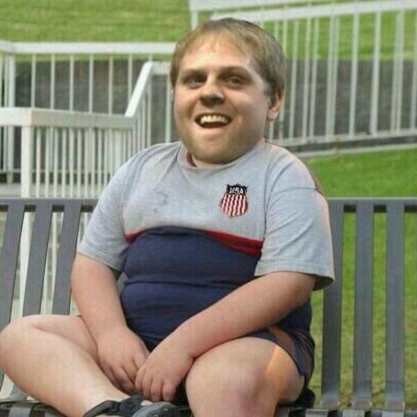 Полный мальчик. Упитанный малыш. Детское ожирение. Полный мальчик. Упитанный малыш.