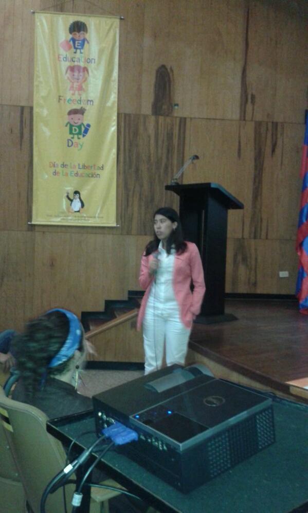 ieRed's tweet image. Charla sobre #ChildProgramming a cargo de Tatiana Cruz en #EFDPopayan wiki.educationfreedomday.org/2014/Colombia/…