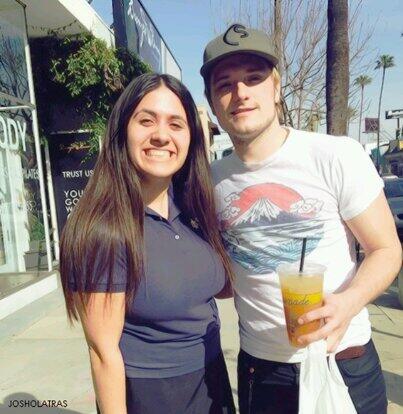 joshvicio's tweet photo. Josh ontem em LA http://t.co/ys8TMuh9ml