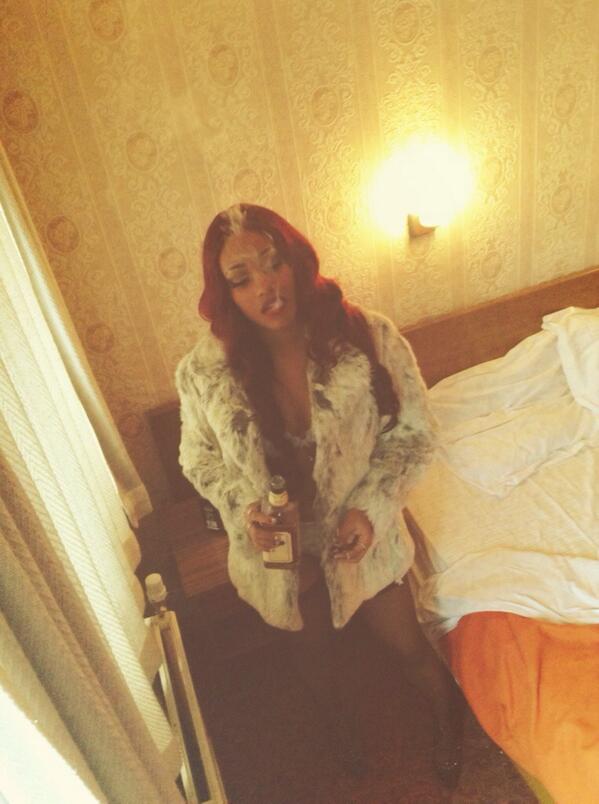 shay autour du nine shay autour du nine