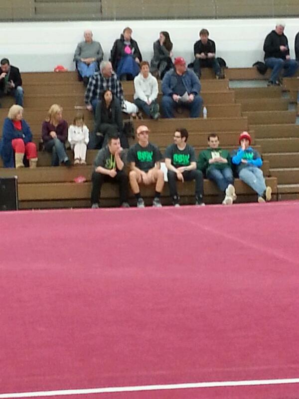 kshane23's tweet image. Nobody matches their hat with their shorts #DoucheAlert (read with boston accent)