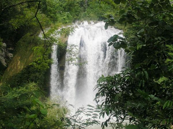 FacesOfHaiti_'s tweet photo. #GiftoftheDay:our cascades Saut Mathurine south of #Haiti #ExperienceIt #Tourism http://t.co/CT62M2kaqd