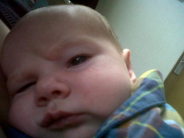 kyyvonne_kyllie's tweet image. My lil grumpy bum #notahappy baby
