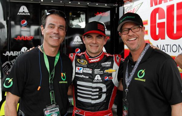 stalkitracing's tweet photo. Stalkit CEO,  Jeff Gordon and Ronnie Jones talking snowboards at #DAYTONA500 http://t.co/ZL1a9dXGTo