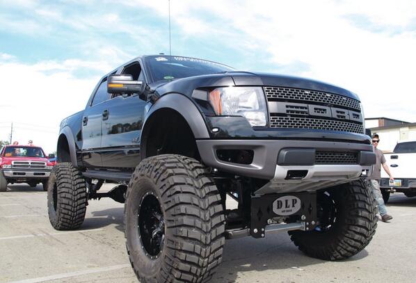 _OnePercent_'s tweet image. RT f you would want to drive this #ford raptor