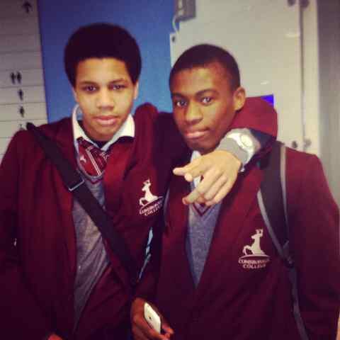 MonsterMikez's tweet photo. With my friends lil bro http://t.co/9UjHk6KNZJ