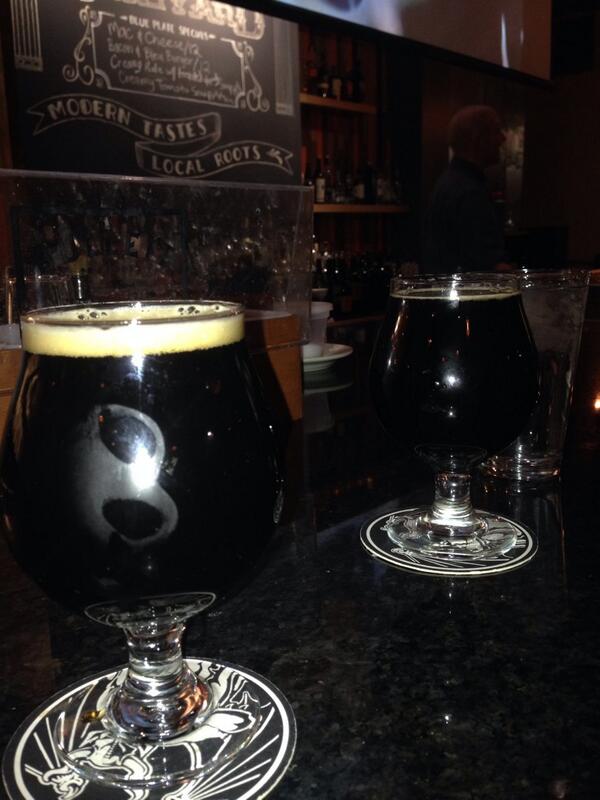 SimbaSimms_'s tweet image. Back at @JackandJuneLNK w/ @aprkyle for another round. #DateNightContinues