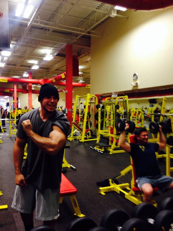 getbiggtv's tweet photo. A little pumped during a workout http://t.co/qlT2GJT6RP